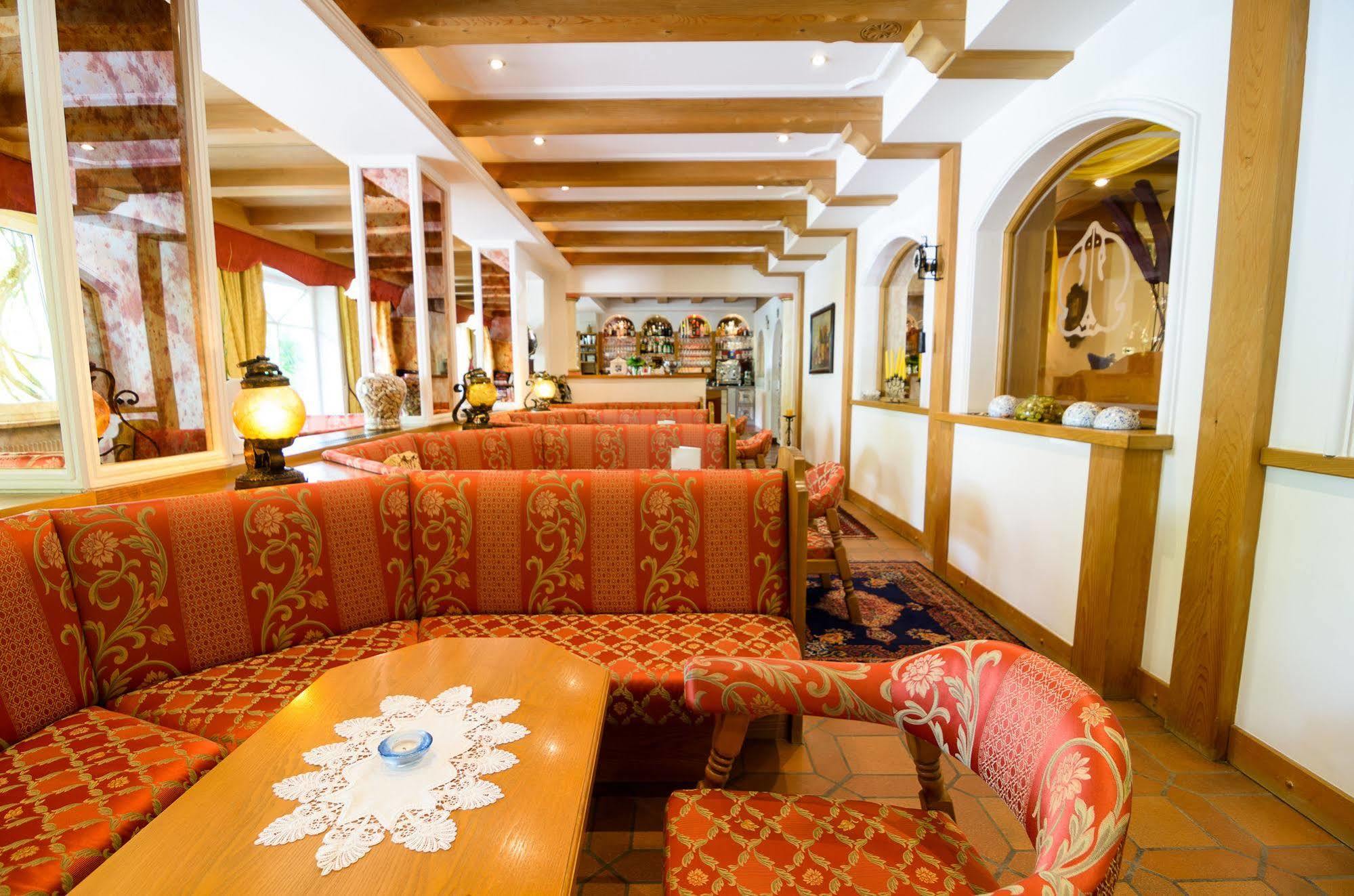 Hotel Gschwangut Лана Екстер'єр фото